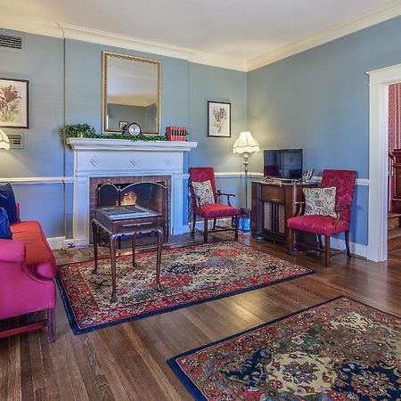 Cedars Of Williamsburg Bed & Breakfast Eksteriør bilde
