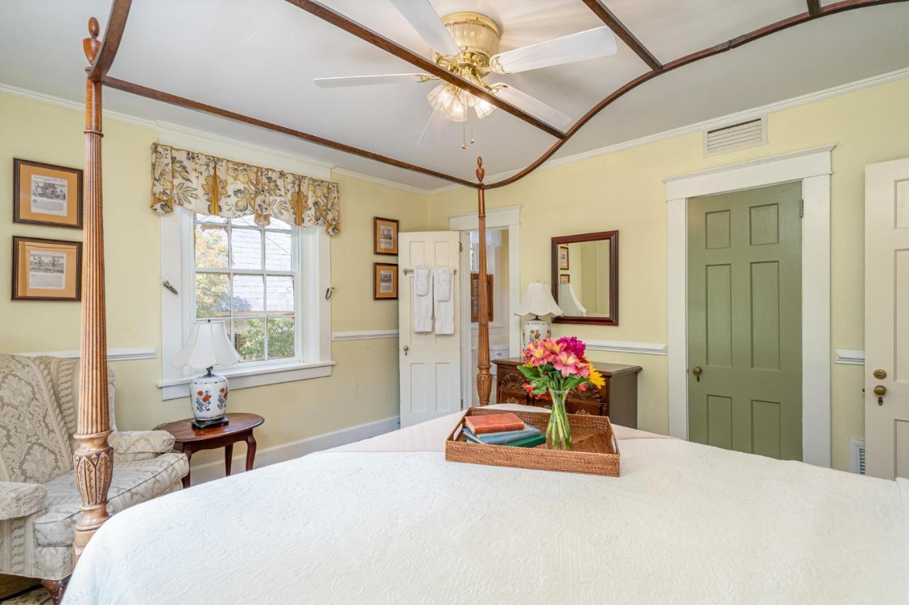 Cedars Of Williamsburg Bed & Breakfast Eksteriør bilde