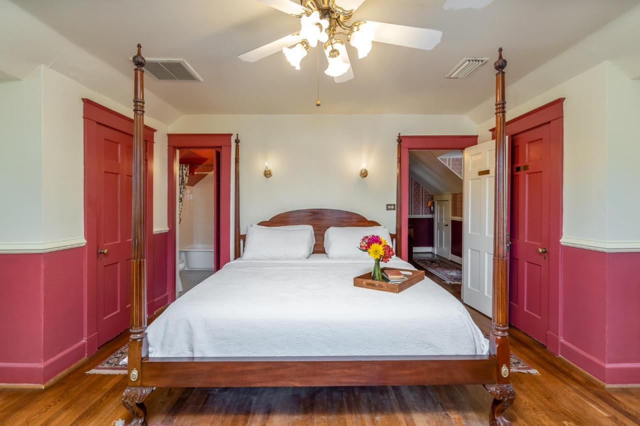 Cedars Of Williamsburg Bed & Breakfast Eksteriør bilde